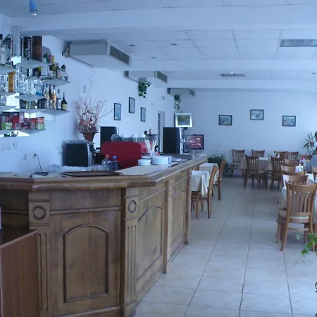 Family Hotel Cristal 3* Ravda